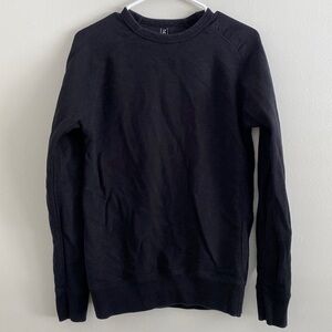Plain black sweatshirt